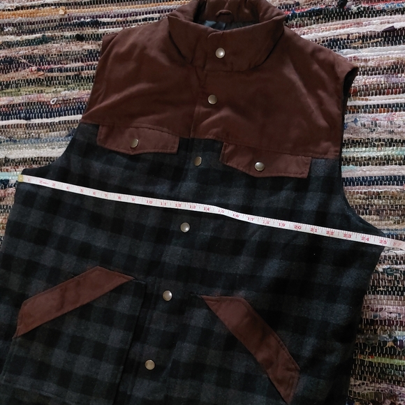 Boulder Creek Men's Big & Tall by King Size Plaid Multi-Pocket Wool Winter Vest - Picture 10 of 14